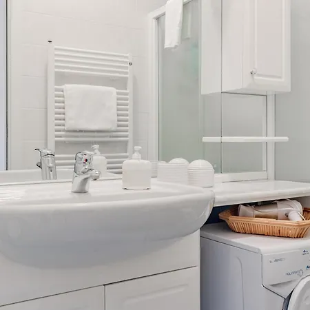 H11 Casa Giulia Centro - Apartment Sanremo